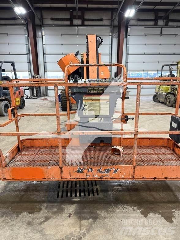 JLG 800AJ Nacele cu brat articulat