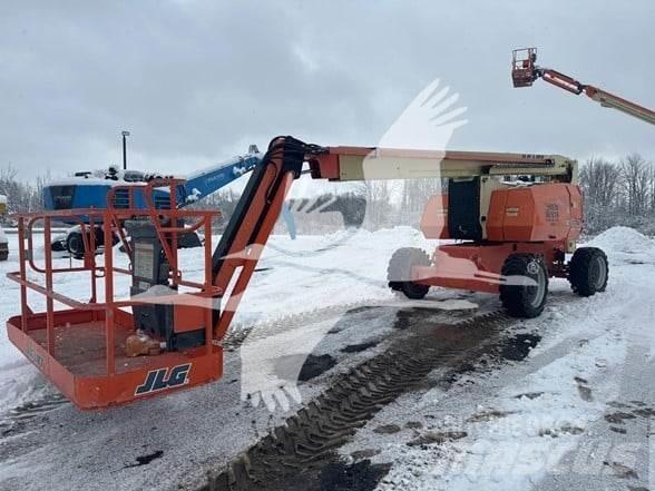 JLG 800AJ Nacele cu brat articulat