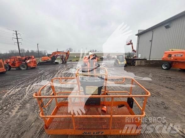 JLG 860SJ Nacele cu brat telescopic