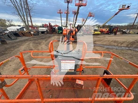 JLG 860SJ Nacele cu brat telescopic