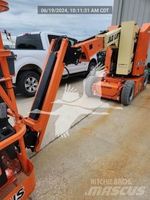 JLG E300AJP Nacele cu brat articulat