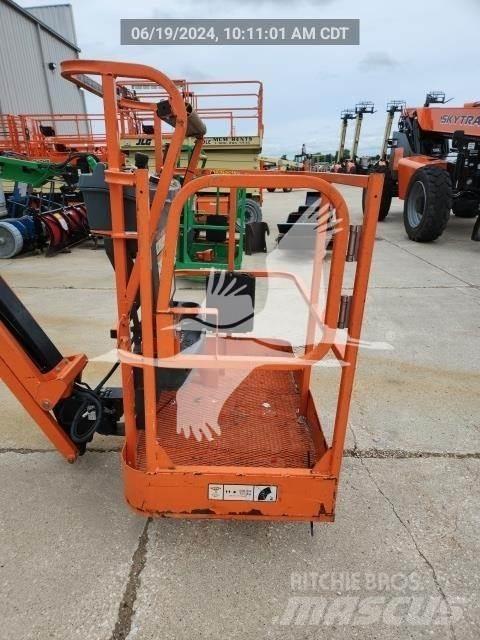 JLG E300AJP Nacele cu brat articulat
