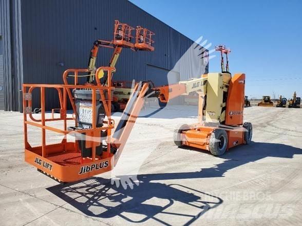 JLG E300AJP Nacele cu brat articulat
