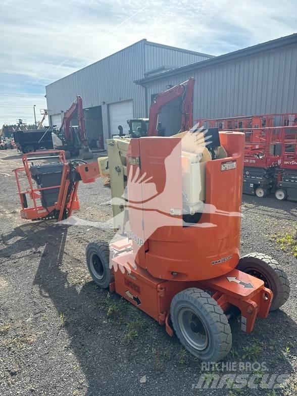 JLG E300AJP Nacele cu brat articulat