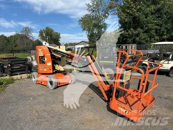JLG E300AJP Nacele cu brat articulat