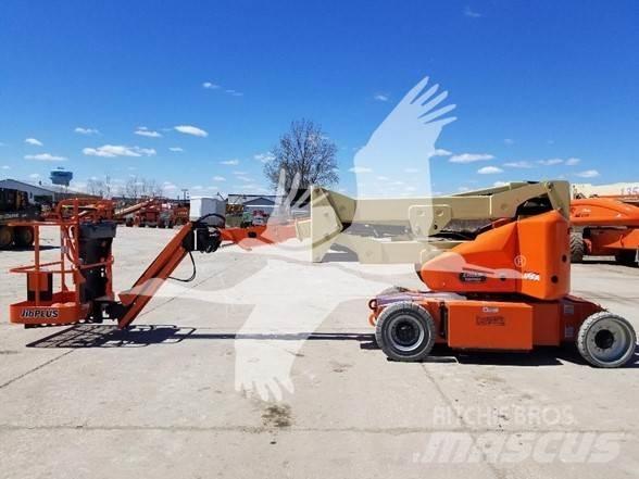 JLG E400AJPN Nacele cu brat articulat