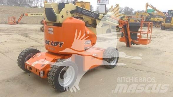 JLG E450AJ Nacele cu brat articulat