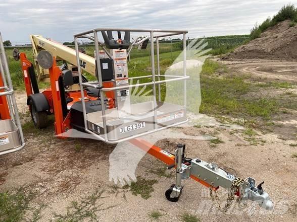 JLG T350 Platforme aeriene montate pe remorca