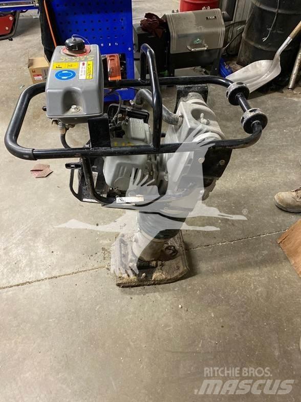 Sakai RS65 Cilindri compactori tractabili cu vibratii