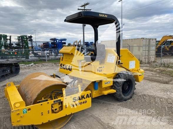 Sakai SV204D Compactoare monocilindrice