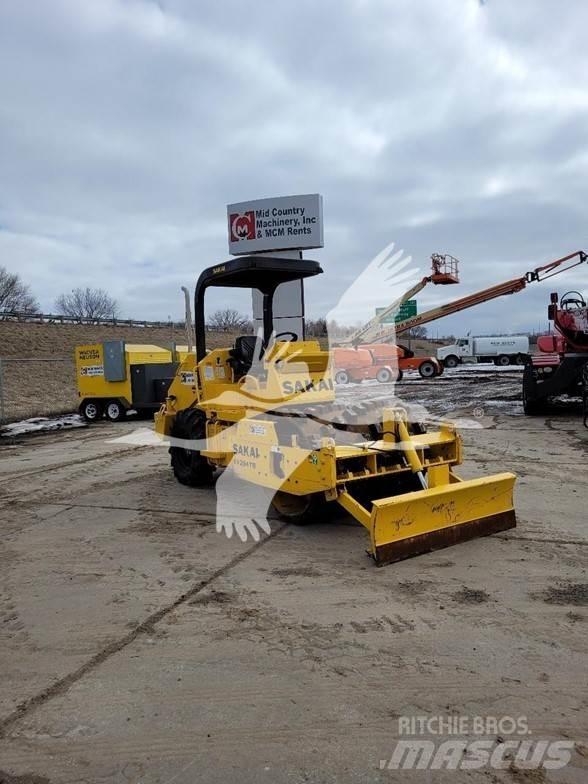 Sakai SV204TB Compactoare monocilindrice
