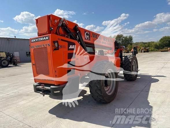 SkyTrak 10054 Stivuitoare telescopice