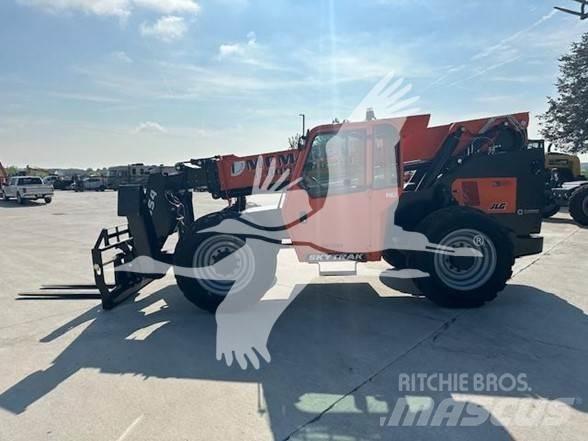 SkyTrak 10054 Stivuitoare telescopice