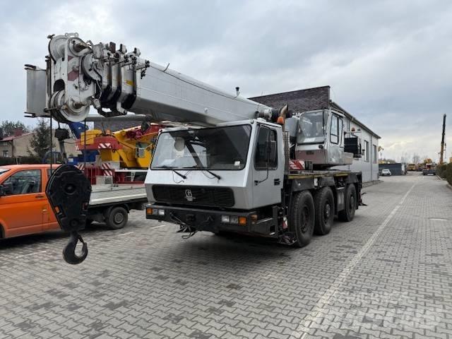 Grove GMK 3050 Macara pentru orice teren