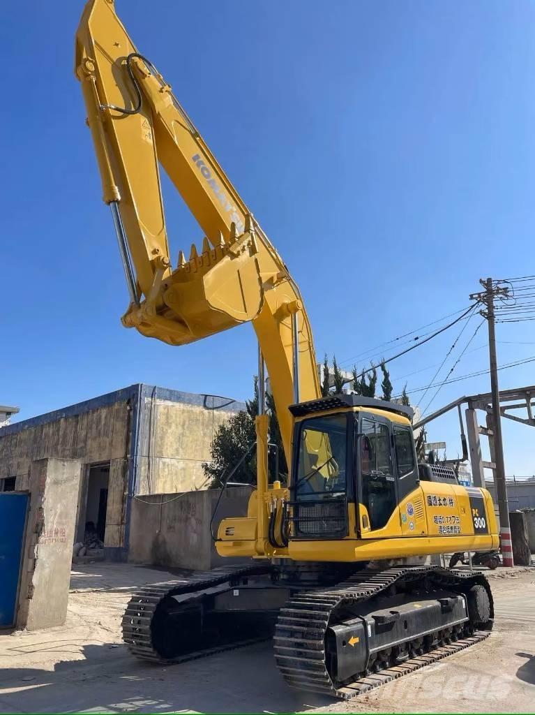 Komatsu PC300-7 Excavatoare pe șenile
