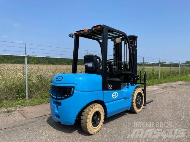 EP EFL302 | 3T | LI-ION Stivuitor electric