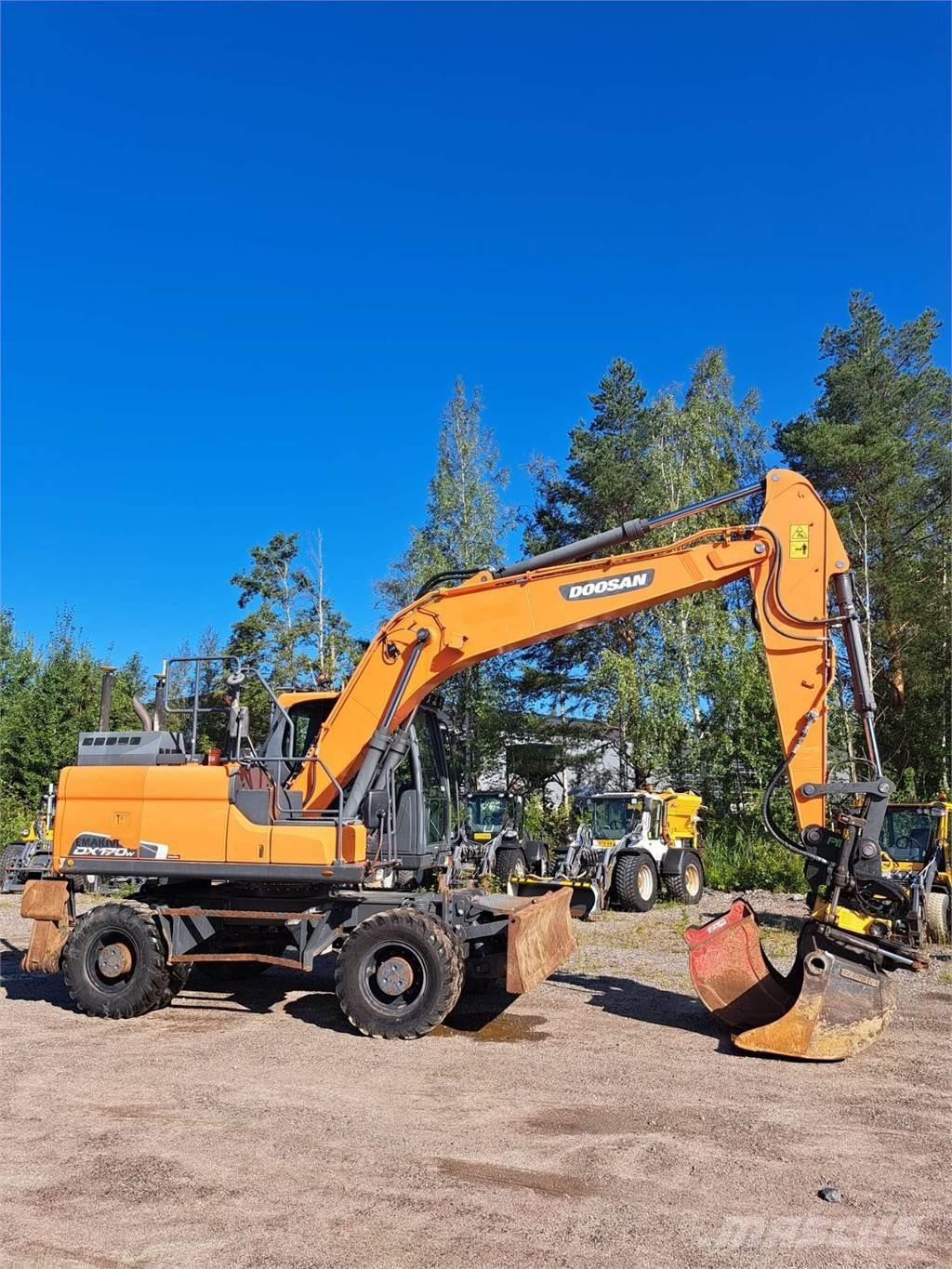 Doosan DX170W-5 Excavatoare cu roti
