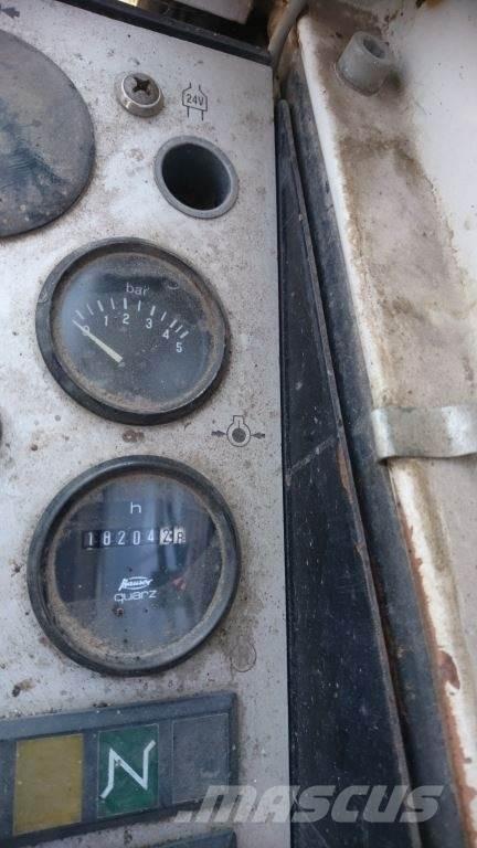 Liebherr A900 Excavatoare cu roti