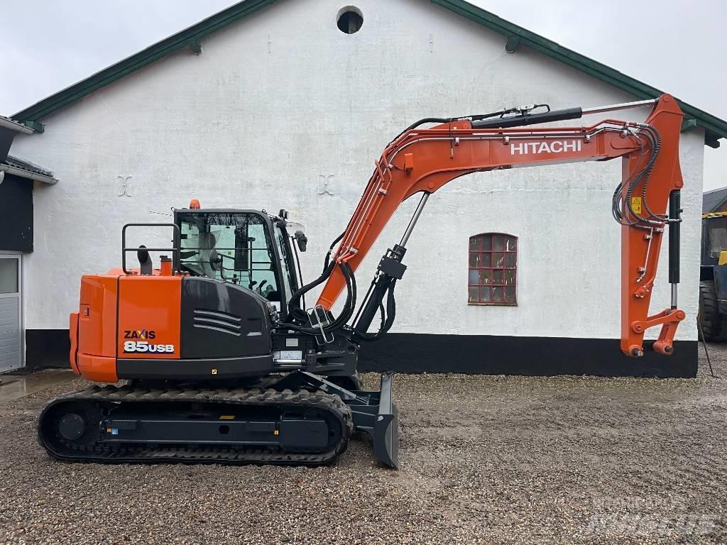 Hitachi ZX 85 Excavatoare 7t - 12t