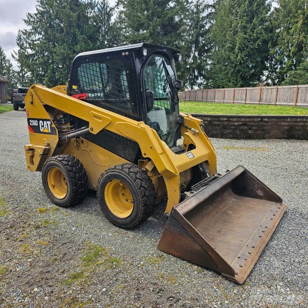 CAT 236D Mini incarcator
