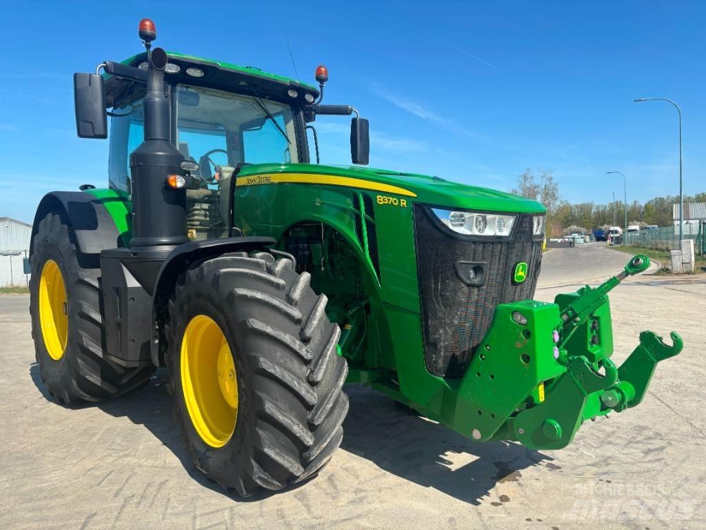 John Deere 8370 R Tractoare