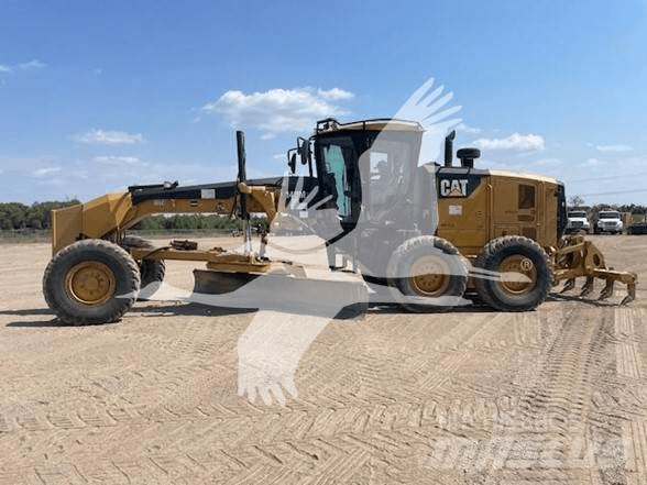 CAT 320 Excavatoare pe șenile
