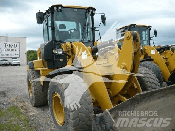 CAT 938M Incarcator pe pneuri