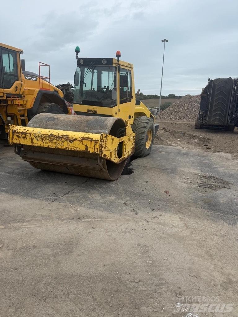 Bomag BW 213 D H-4 Compactoare monocilindrice