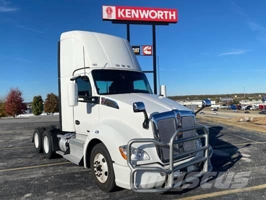 Kenworth T 680 Autotractoare