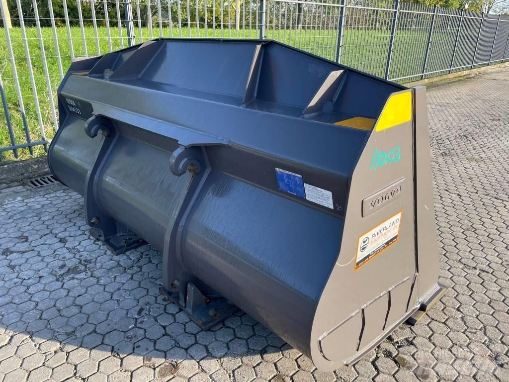 Volvo L 120 H Bucket Pistoane