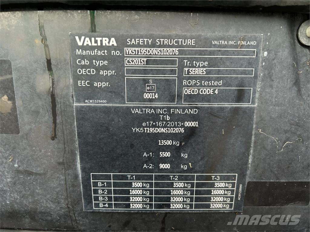 Valtra T195 Tractoare