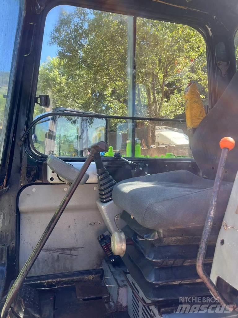 Hyundai R60-5 Excavatoare pe șenile
