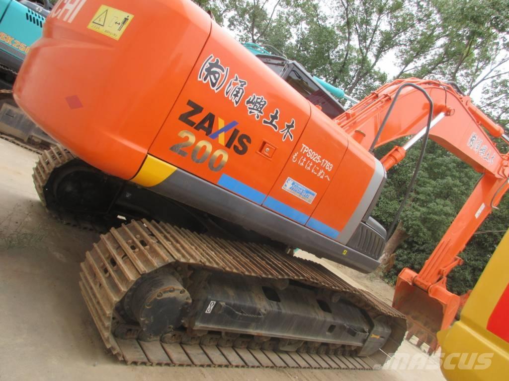 Hitachi ZAXIS  200 3G Excavatoare pe șenile
