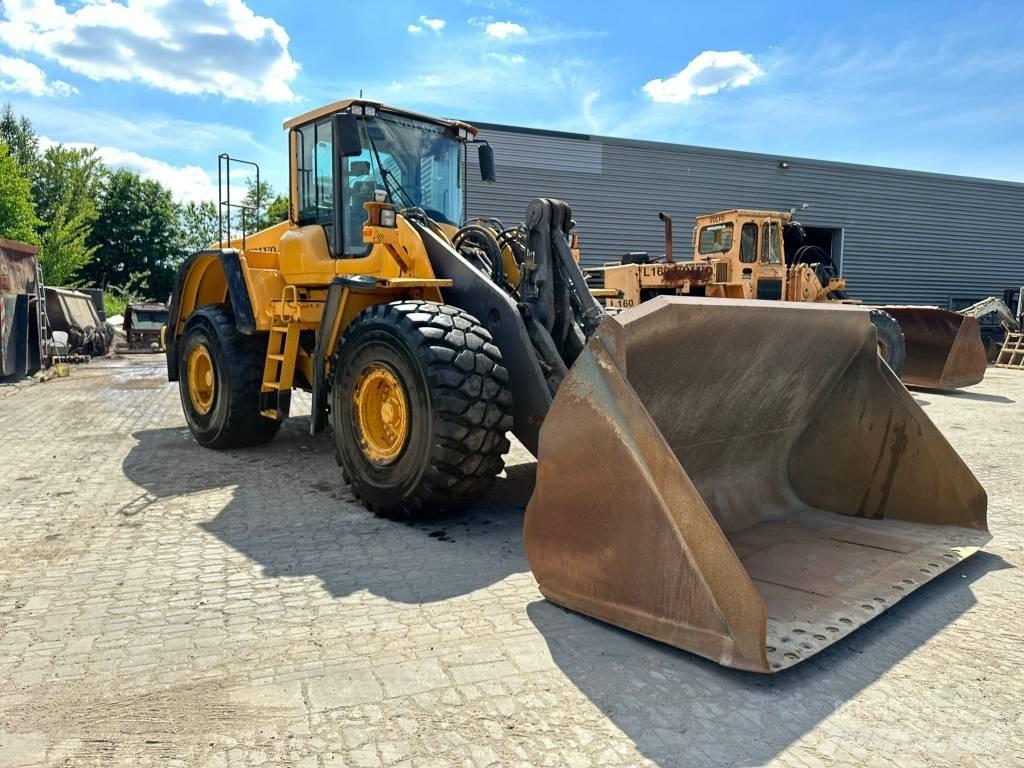 Volvo L180F Incarcator pe pneuri