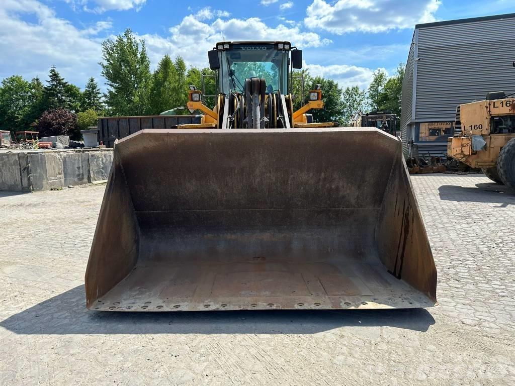 Volvo L180F Incarcator pe pneuri