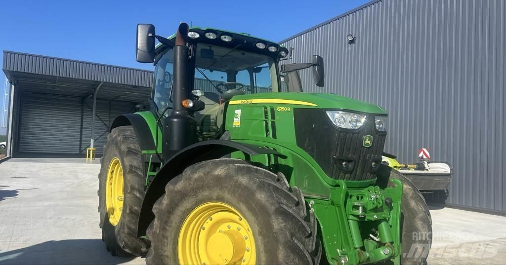 John Deere 6250R Tractoare