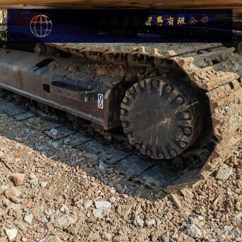 CAT 323 D Excavatoare pe șenile
