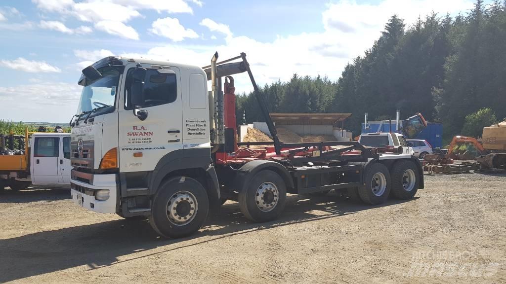 Hino 3241 Autobasculanta