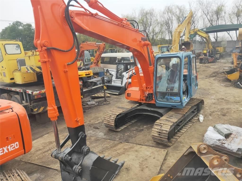 Hitachi EX120 Excavatoare 7t - 12t