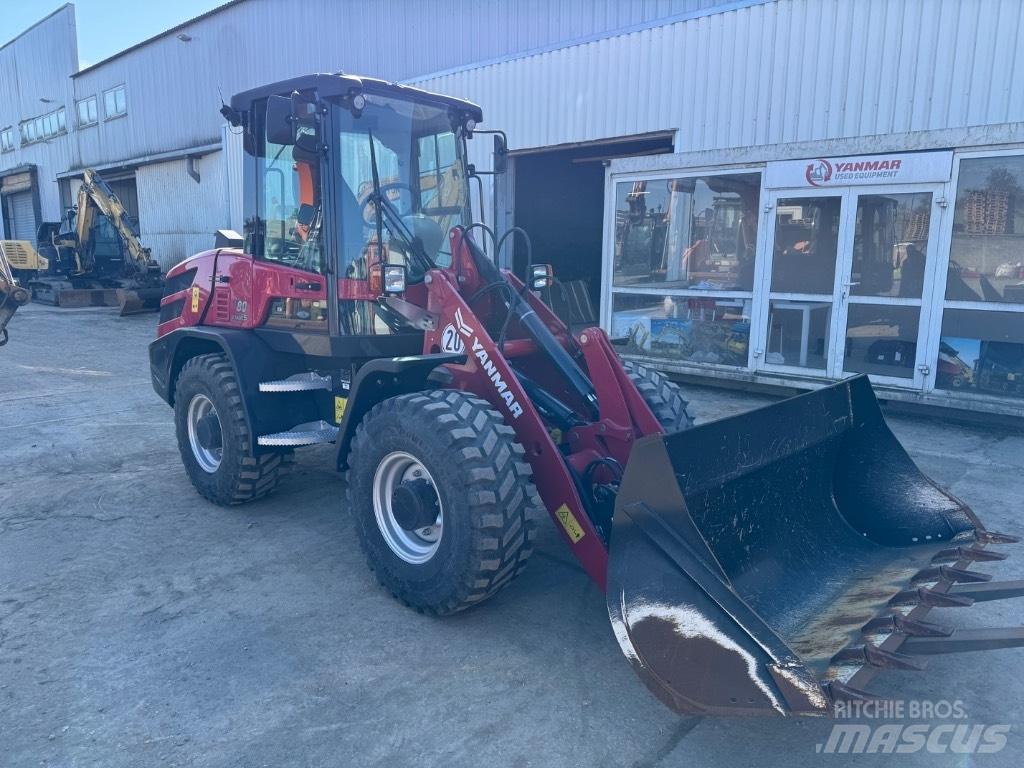 Yanmar V80 (02162) Incarcator pe pneuri