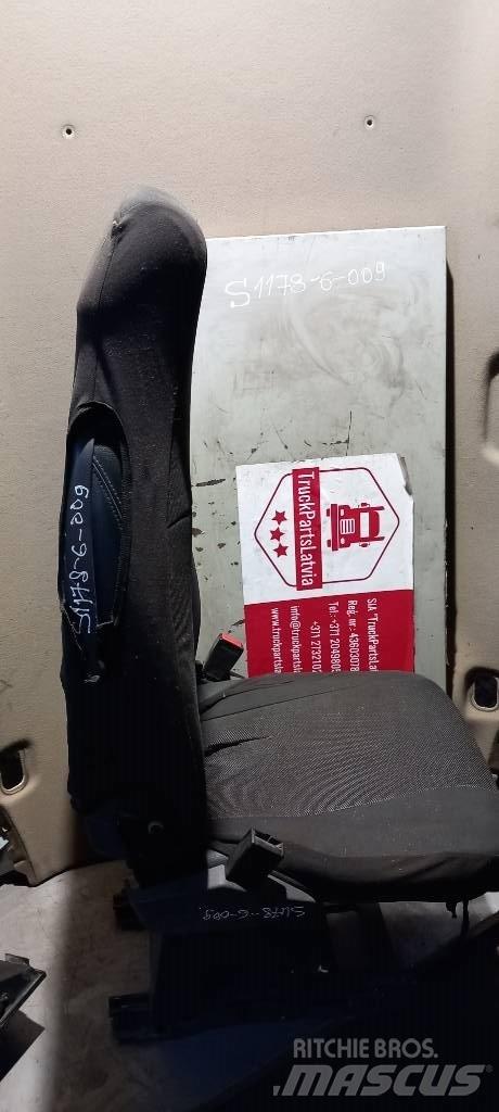 Scania R 420.    2401822 Cabine si interior