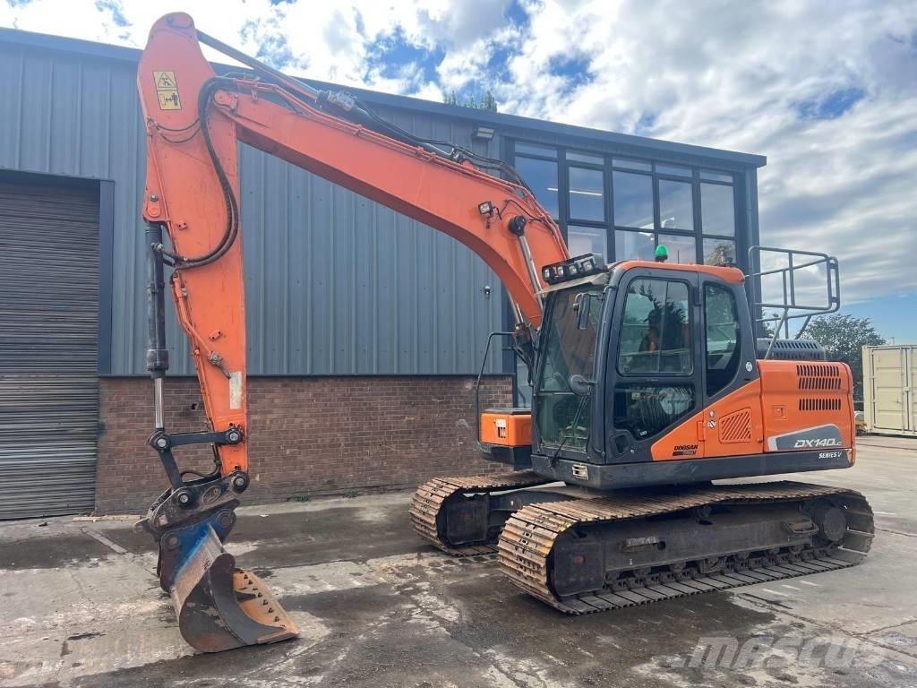Doosan DX 140 LC Excavatoare pe șenile
