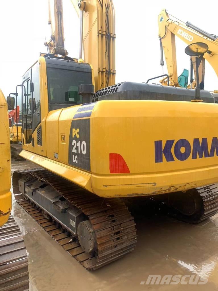Komatsu PC 210-8 Excavatoare pe șenile

