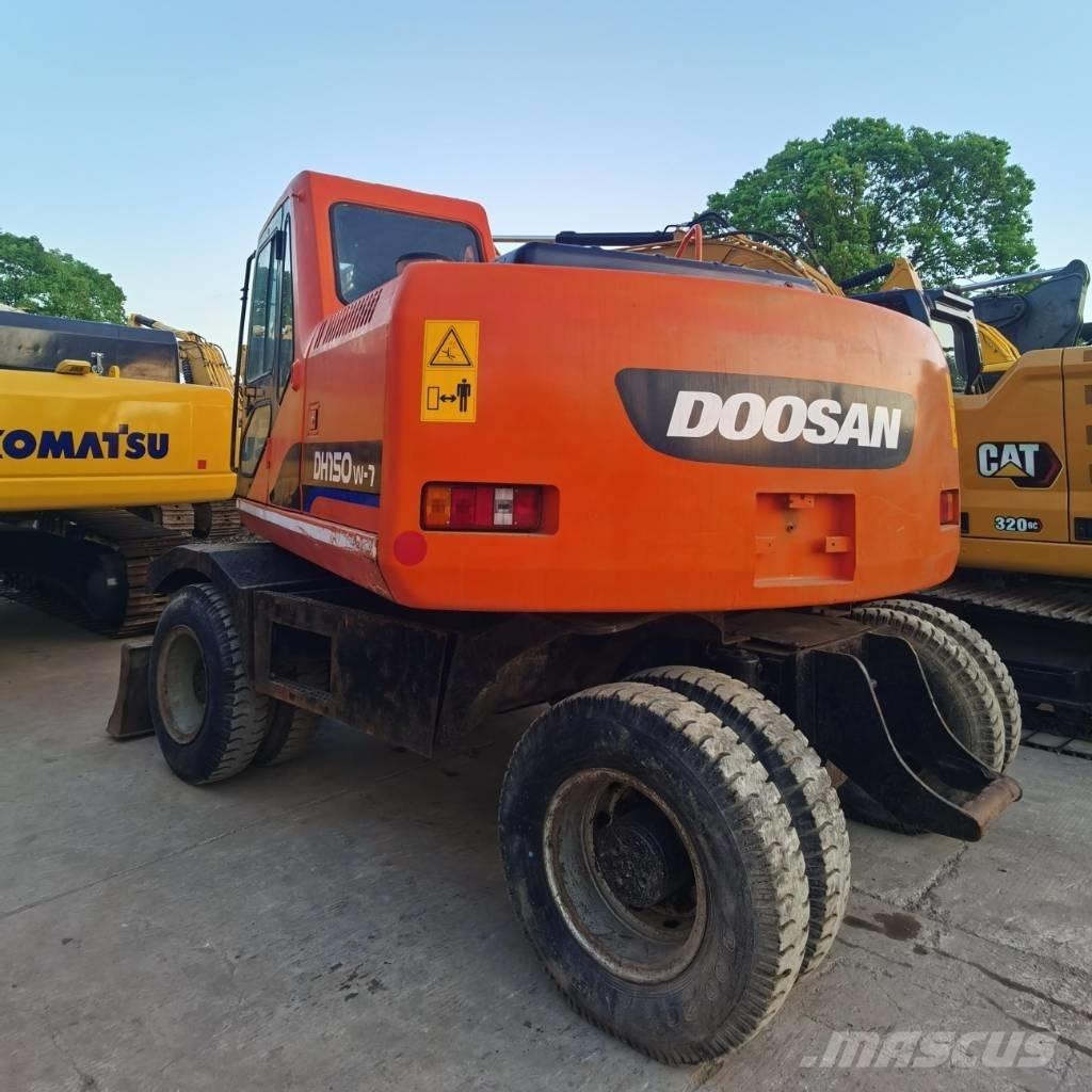 Doosan DH 150 W-7 Excavatoare cu roti