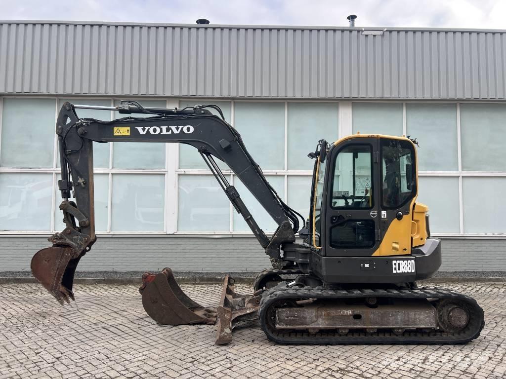 Volvo ECR 88 D    2016 Excavatoare 7t - 12t