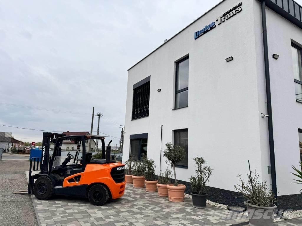 Doosan D 50,  130üó!!! 5t Stivuitor diesel
