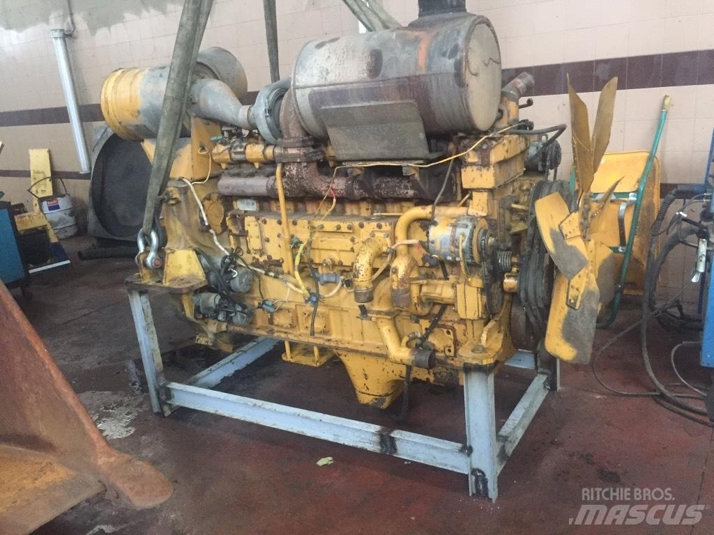 Komatsu WA600-1 Incarcator pe pneuri