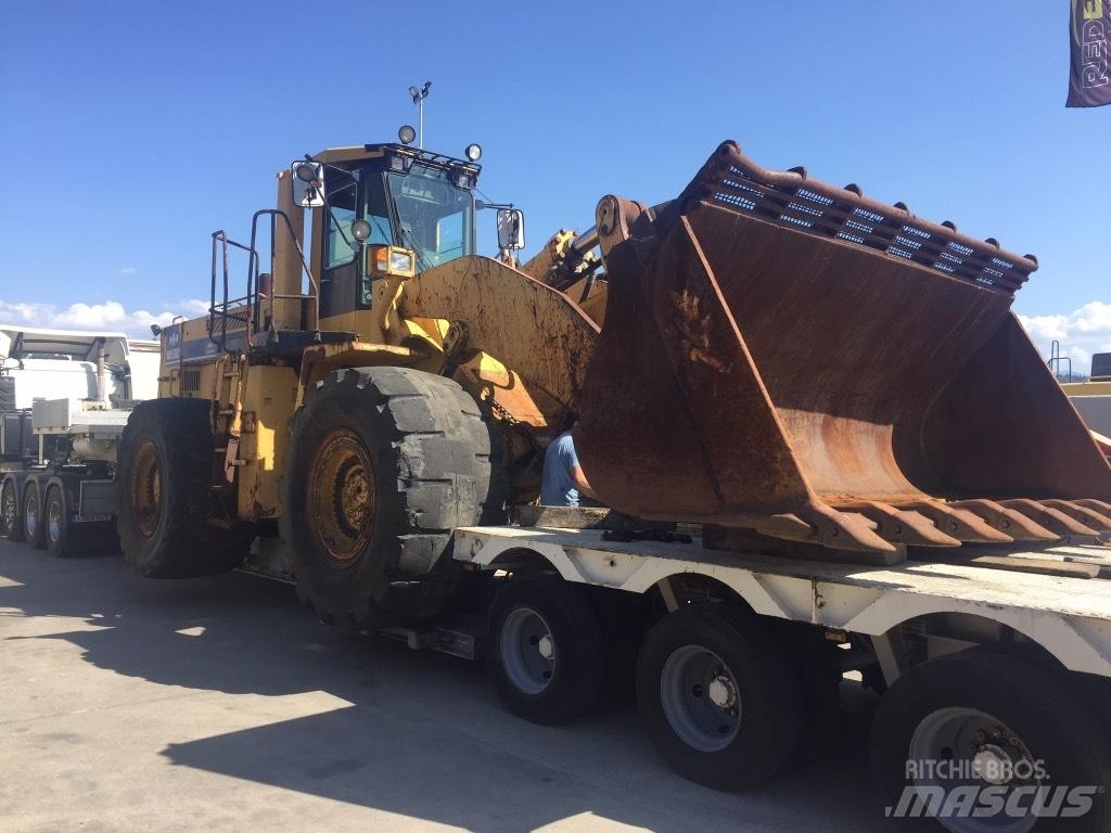 Komatsu WA600-1 Incarcator pe pneuri