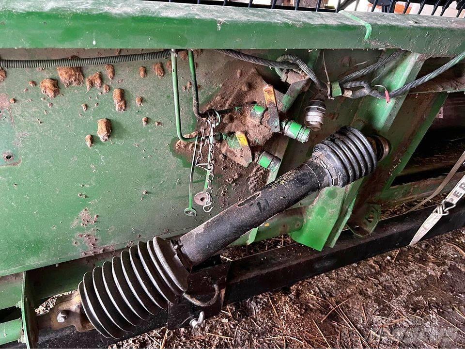 John Deere 925 Combine capete pentru culegatoare