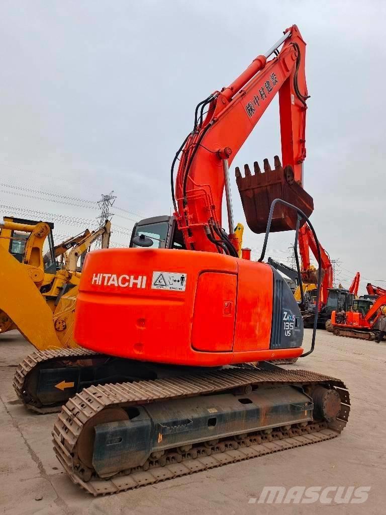 Hitachi ZX 135 US Excavatoare pe șenile
